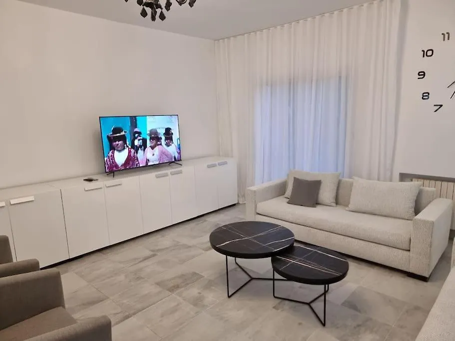 Superbe Appartement Independant A L'Entree De La Marsa Tunisien